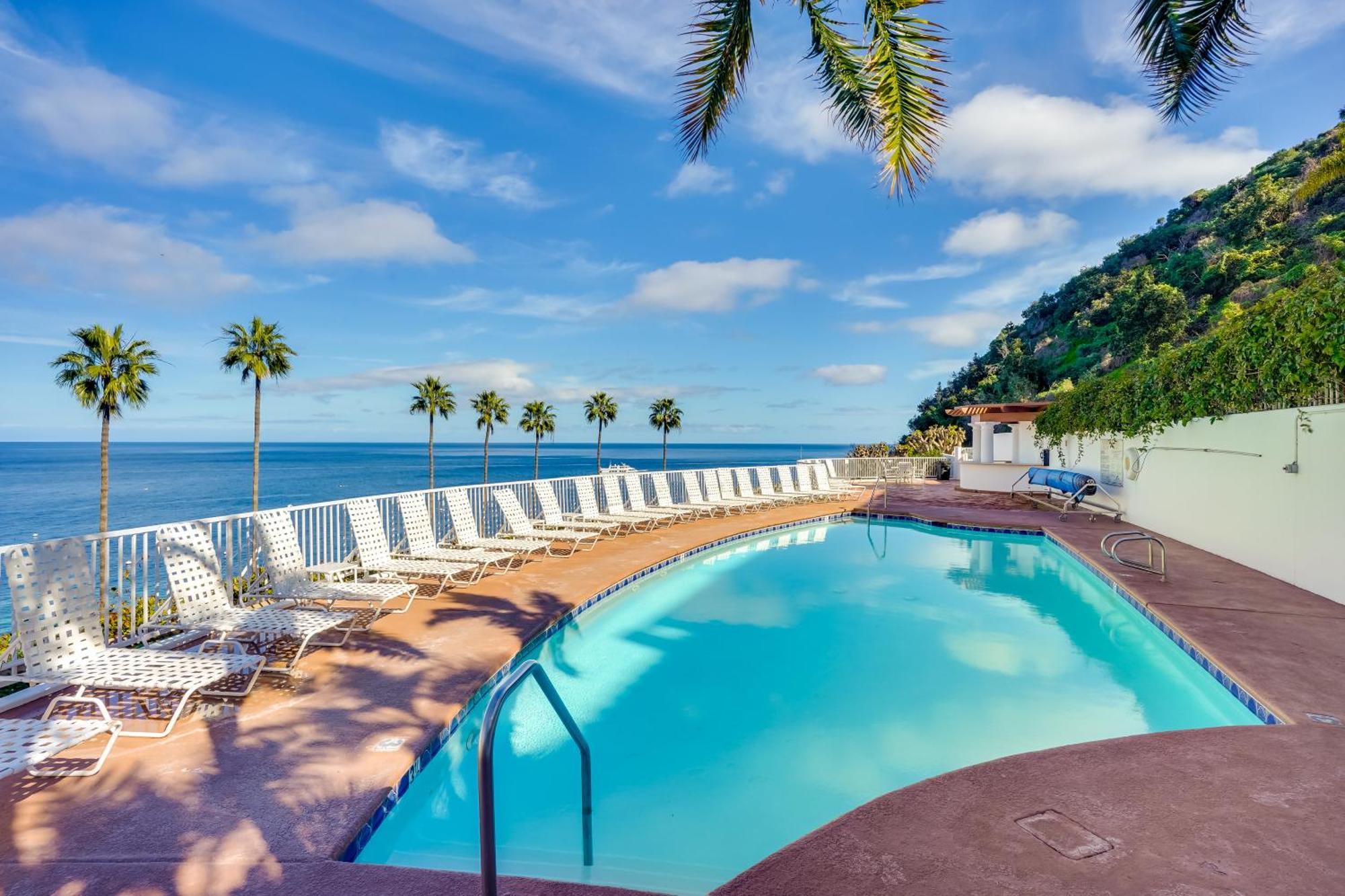 אבלון Bright Catalina Island Condo With Ocean Views! מראה חיצוני תמונה